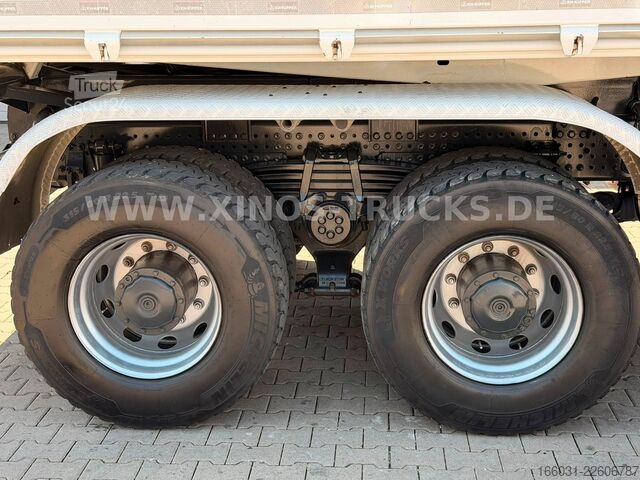 Трехсторонний самосвал MERCEDES-BENZ Arocs 4142 8X4 KH-DSK Bordmatik 167.000km