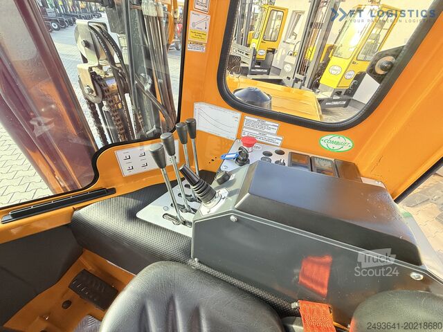 Keturių krypčių šakinis krautuvas Combilift C3000 GAS DUPLEX 4500 FREE LIFT CABIN