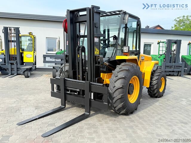 Carretilla elevadora todo terreno JCB 940 / TRIPLEX 4500 / FREE-LIFT NEW TIRES