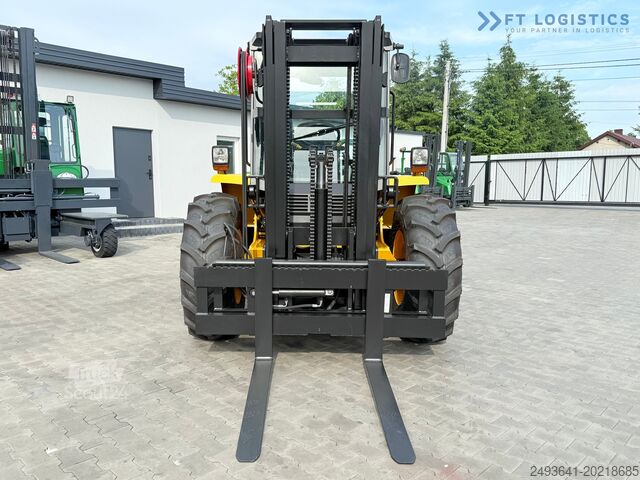 Carretilla elevadora todo terreno JCB 940 / TRIPLEX 4500 / FREE-LIFT NEW TIRES
