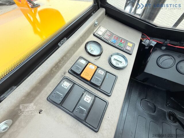 Carretilla elevadora todo terreno JCB 940 / TRIPLEX 4500 / FREE-LIFT NEW TIRES