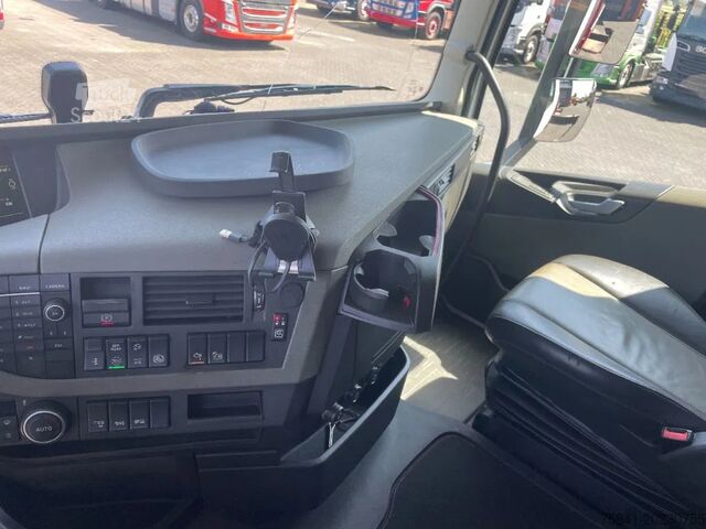 Kranbil Volvo FH 540 8x2 Euro 6 HMF 8520-O-H6 + JIB FJ 2000-K6