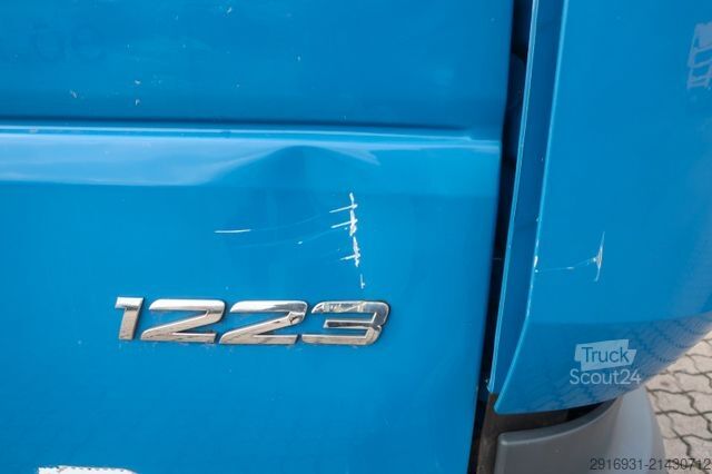 Autocamion cu caroserie tip cutie MERCEDES-BENZ Atego 1223 / 1.Hand/Luftfahrwerk/Autom./FN: A99