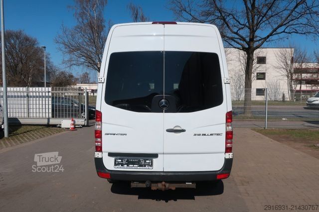 Minibus MERCEDES-BENZ Sprinter II Kombi 316 CDI / Klima / AHK / 9Sitze