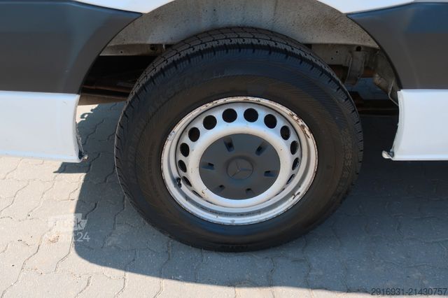 Minibus MERCEDES-BENZ Sprinter II Kombi 316 CDI / Klima / AHK / 9Sitze