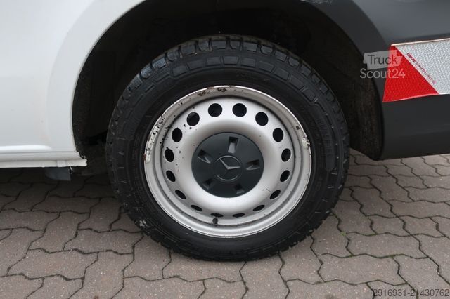 Minibus MERCEDES-BENZ Vito Tourer 111 CDI Base FWD extralang / FN: A31