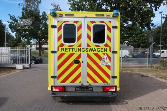 Brandbil MERCEDES-BENZ Sprinter 519 CDI RTW / 1. Hand /SHZ / Fzg Nr:A16