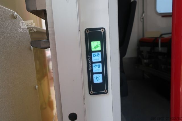 Brandbil MERCEDES-BENZ Sprinter 519 CDI RTW / 1. Hand /SHZ / Fzg Nr:A16