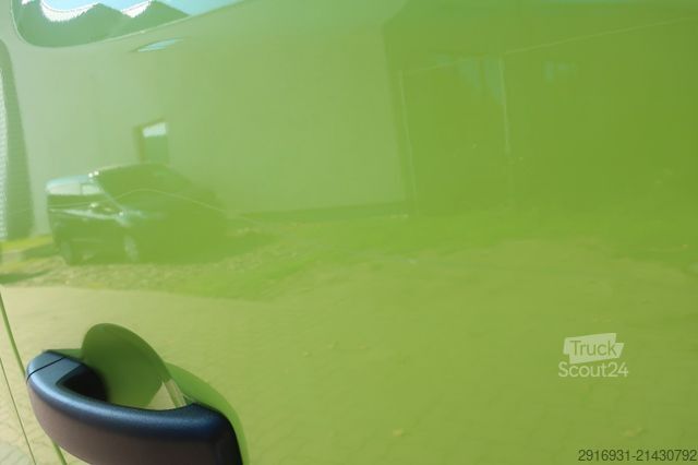 Minibus OPEL Vivaro L2H1 / 1. Hand / 9 Sitzer / :127