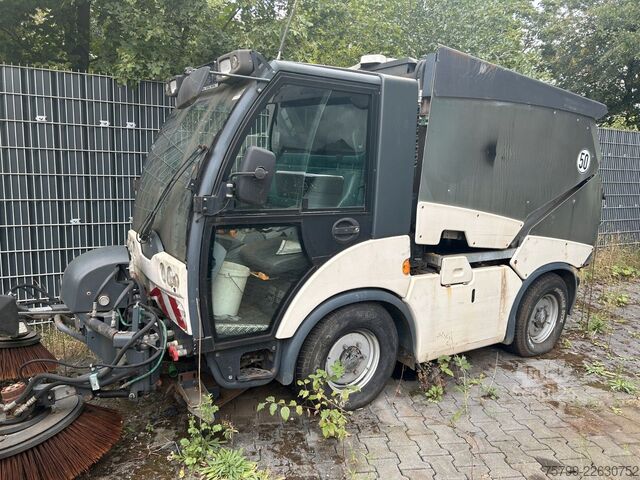 Annan HAKO Citymaster 2000 mit Motorschaden