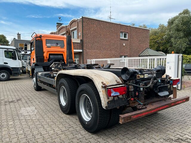 Haakarm vrachtwagen MAN TGA 26.400 MEILLER Abroller mit 13t Achsen 6x4
