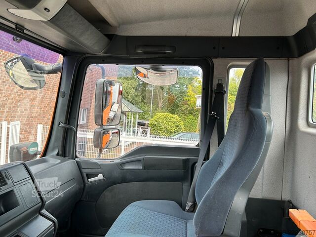 Haakarm vrachtwagen MAN TGA 26.400 MEILLER Abroller mit 13t Achsen 6x4