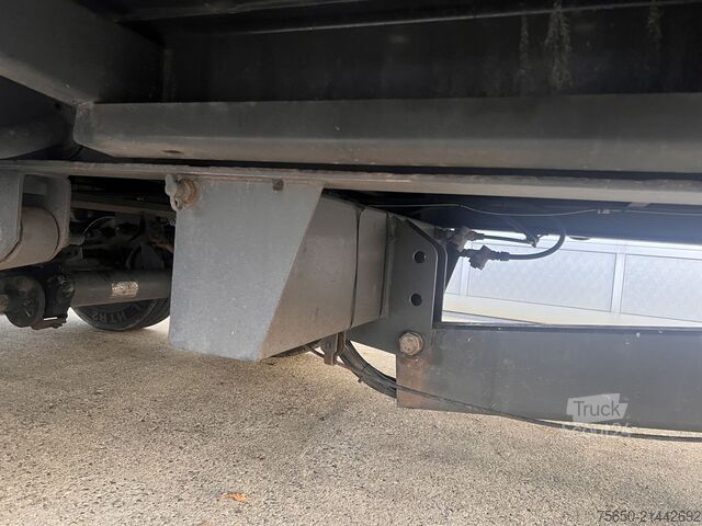 Véhicule utilitaire  tt  Tandemtieflader