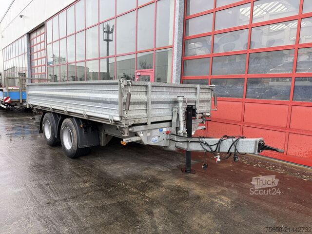 Remorcă basculantă  18 t  18 t Tandemkipper- Tieflader, wenig Benutzt, Breitbereifung