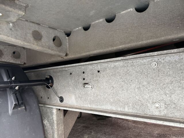 Remorcă basculantă  18 t  18 t Tandemkipper- Tieflader, wenig Benutzt, Breitbereifung