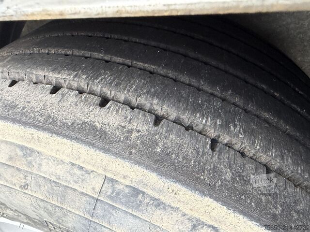 Remorcă basculantă  18 t  18 t Tandemkipper- Tieflader, wenig Benutzt, Breitbereifung