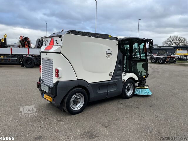 Cestna čistilnica Mathieu MC 210 Azura Flex Euro 6 Just 8.800 km!