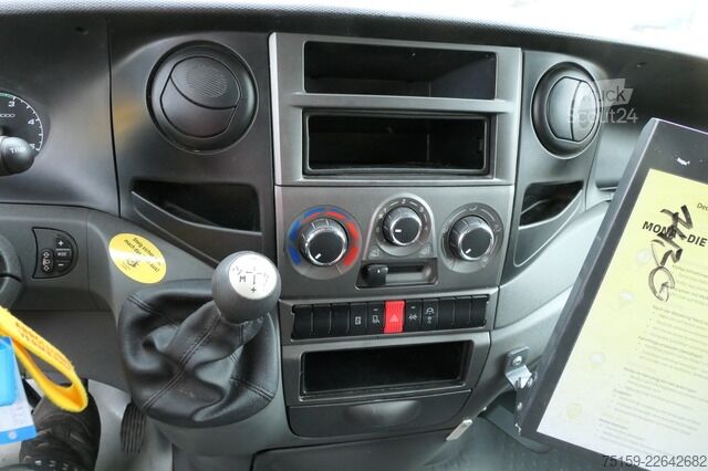 Skåpbil iveco Daily 35 S11 C30C AUTOMATIK KAMERA Regale LUFT DURCHGANG EURO-5 CoC
