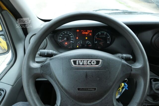 Skåpbil iveco Daily 35 S11 C30C AUTOMATIK KAMERA Regale LUFT DURCHGANG EURO-5 CoC