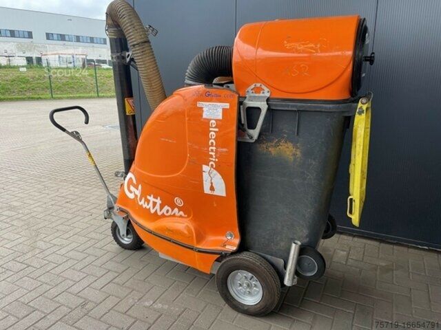 Szemetesautó  Glutton 2411 Elektric Müllsauger