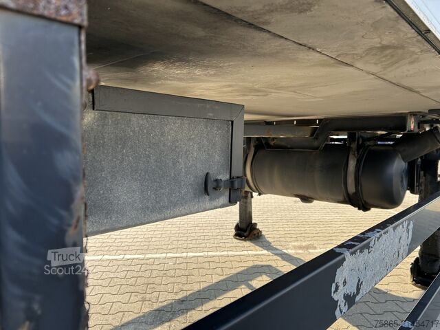 Gekoeld/bevroren transport Schmitz Cargobull SKO 24 / Carrier Maxima 1000 -> Not Starting / ...