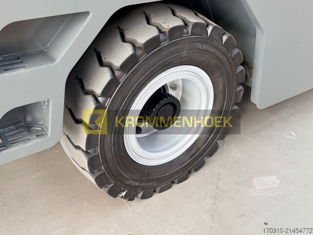 Chariot élévateur à loader latéral Baumann GX 70/12/40 ST