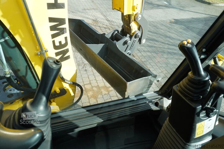 Rétrochargeuse New Holland B115B backhoe loader / 4600 MTH ! / 2020