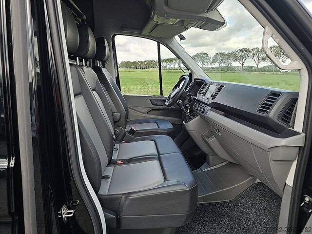 Kombi med högt tak VW CRAFTER 35 2.0 L3H3 140Pk CarPlay!