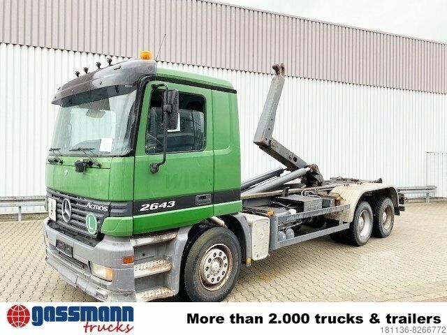 Kamion s kipom s pomičnim kontejnerom GRK 18/70 C Abrollanlage