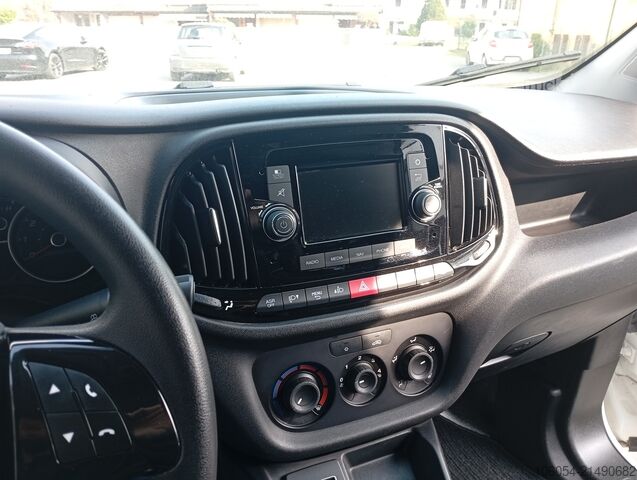 Fourgon tôlé FIAT Doblo Cargo officina mobile