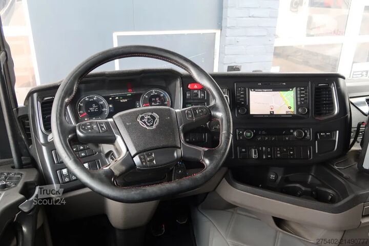 Chassis with cab Scania R520 V8 NGS 6X2/ CHASSIS