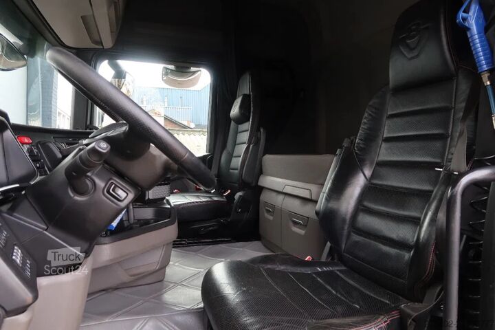 Chassis with cab Scania R520 V8 NGS 6X2/ CHASSIS