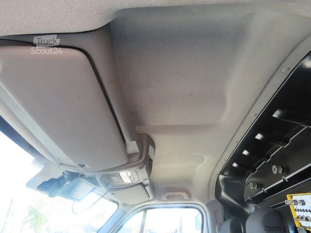 Hefplatform Renault Master 10,5 m,  3 seats, 3500 kg, euro6