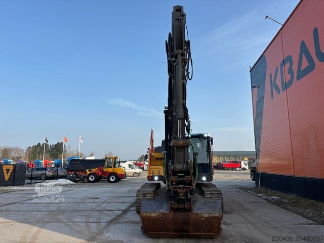 Paletli ekskavatör Volvo EC 220 E TILTROTATOR / CENTRAL LUBRICATION / AC