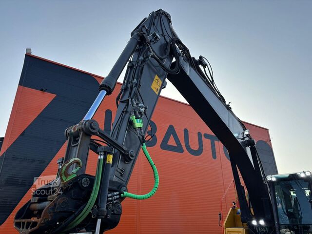 Paletli ekskavatör Volvo EC 220 E TILTROTATOR / CENTRAL LUBRICATION / AC