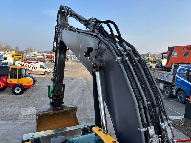 Paletli ekskavatör Volvo EC 220 E TILTROTATOR / CENTRAL LUBRICATION / AC