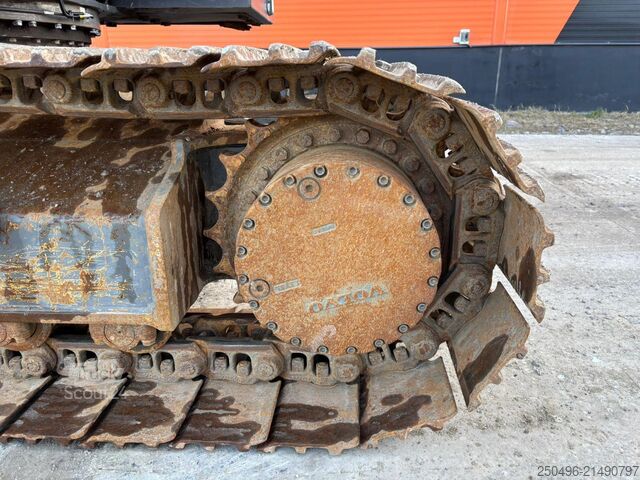 Paletli ekskavatör Volvo EC 220 E TILTROTATOR / CENTRAL LUBRICATION / AC