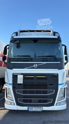 Standard-SZM Volvo FH 500 6x2 Tractor Unit