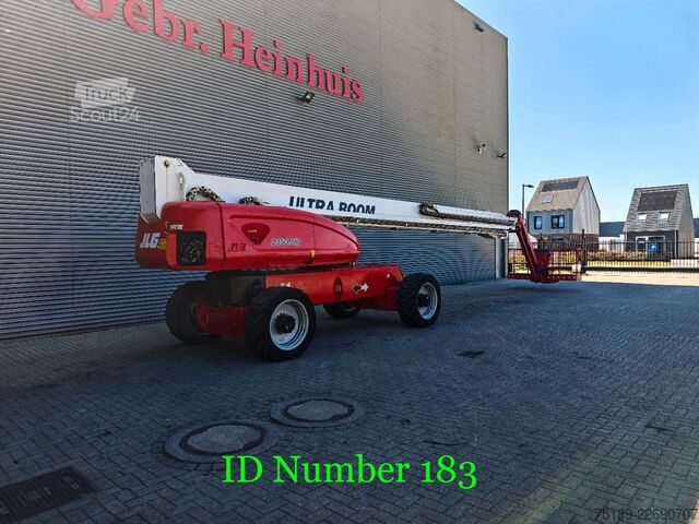 Telescopisch platform JLG 1350 SJP