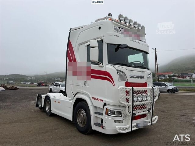 Standaard-SZM Scania S650 6x2 trekkvogn m/ hydraulikk, NATO kontakt og