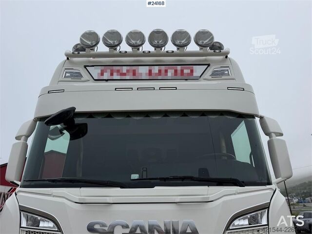 Standaard-SZM Scania S650 6x2 trekkvogn m/ hydraulikk, NATO kontakt og