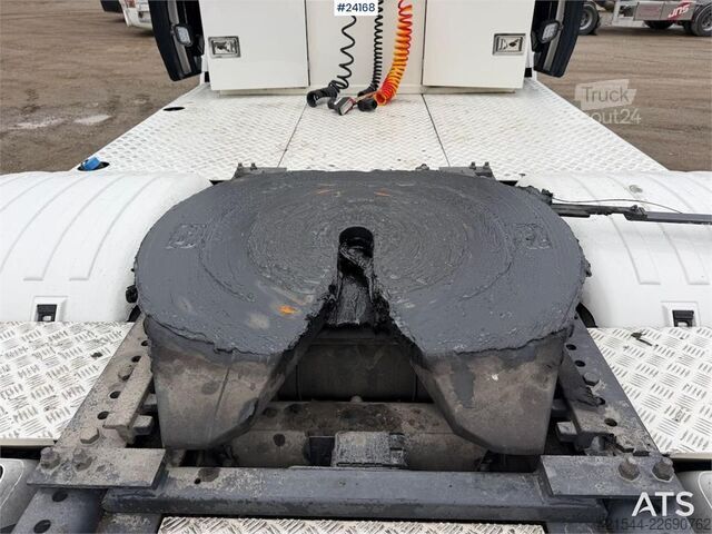 Standart-SZM Scania S650 6x2 trekkvogn m/ hydraulikk, NATO kontakt og
