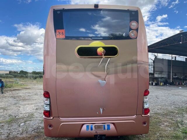 Туристический автомобиль Volvo 9700