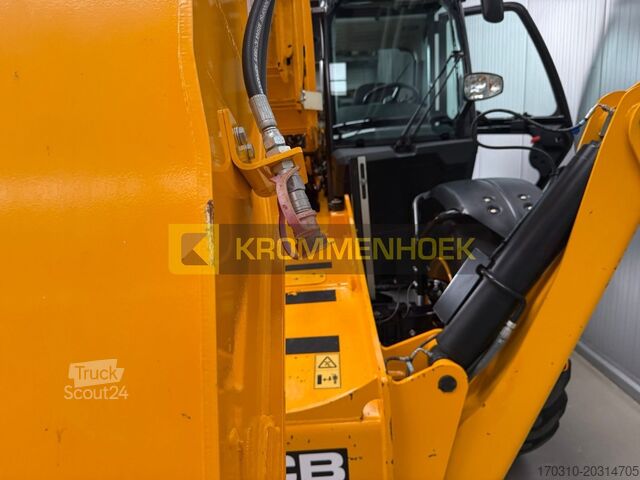 Teleskopický nakladač JCB 540V-180