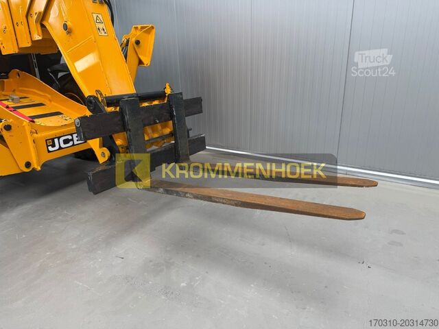 Teleskopiskais iekrāvējs JCB 540V-180