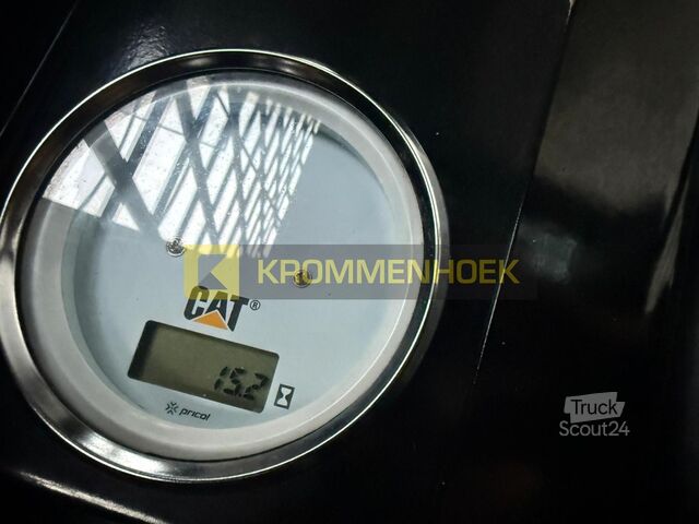 Chargeuse sur pneus Caterpillar 216 B3