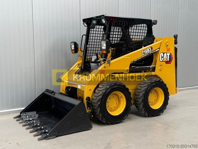 Pala gommata Caterpillar 216 B3