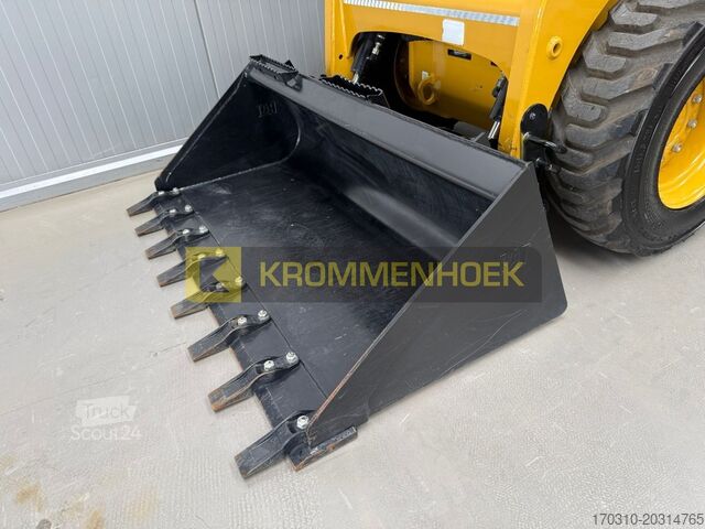 Pala gommata Caterpillar 216 B3