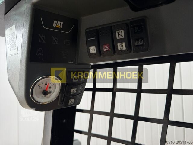 Колесный погрузчик Caterpillar 216 B3