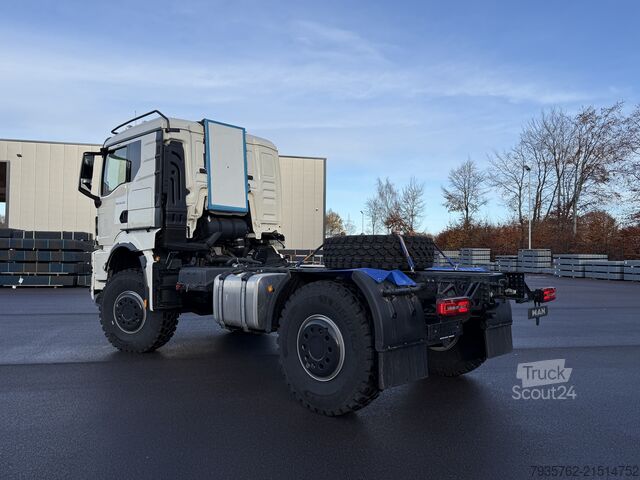 Podwozie ciężarówki MAN TGS 18.520 4x4 BB Fahrgest. Expeditionsm
